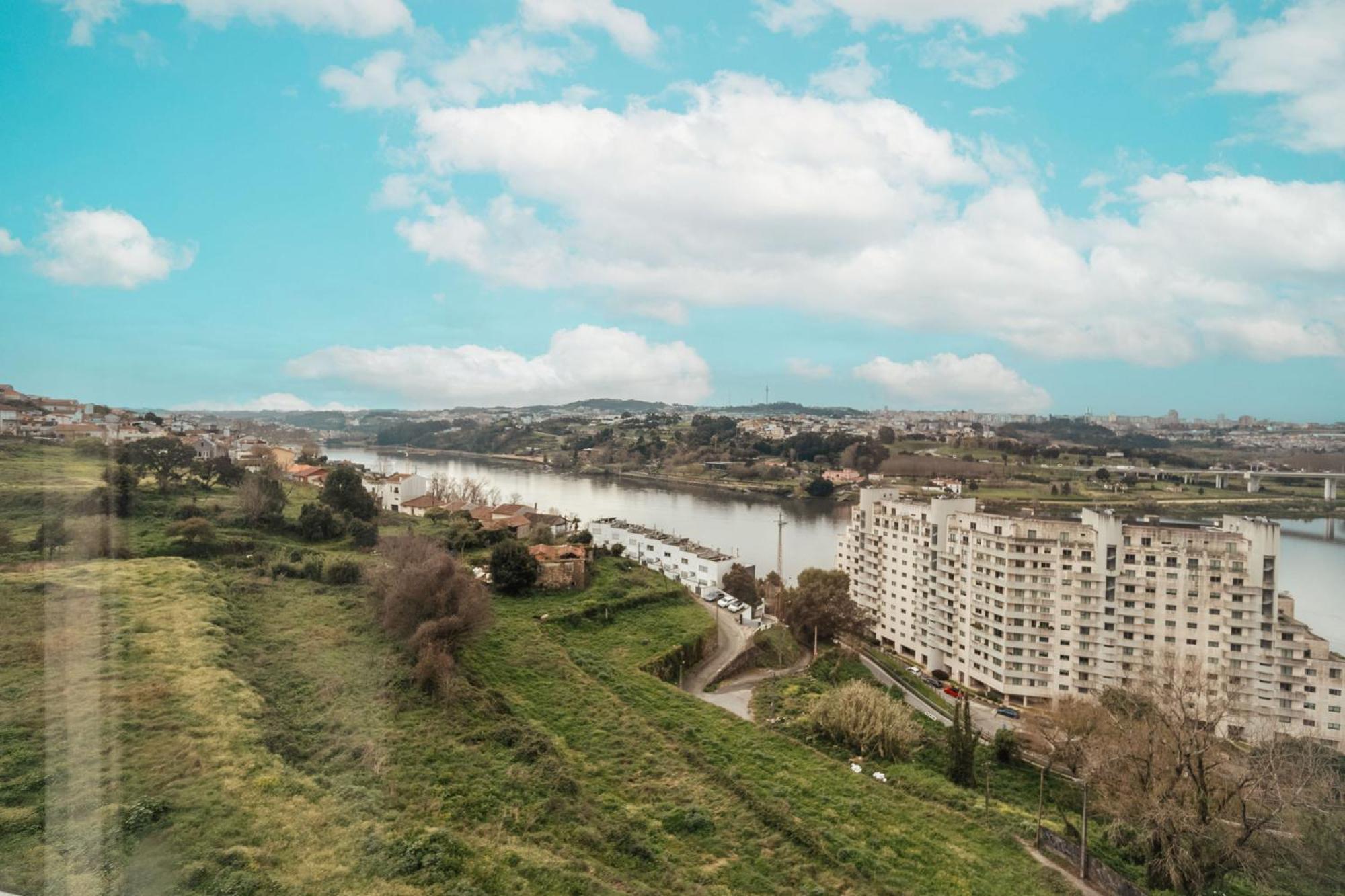 Porto & Douro Vista Apartments By Inviting Valbom  المظهر الخارجي الصورة
